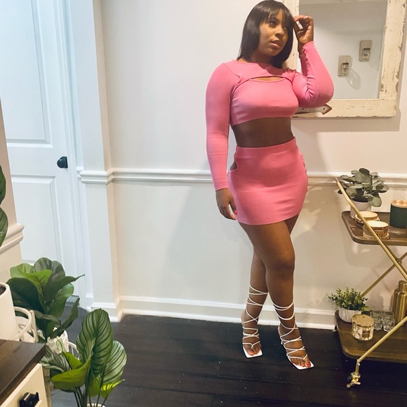 2 piece set - Picture 2 of 2